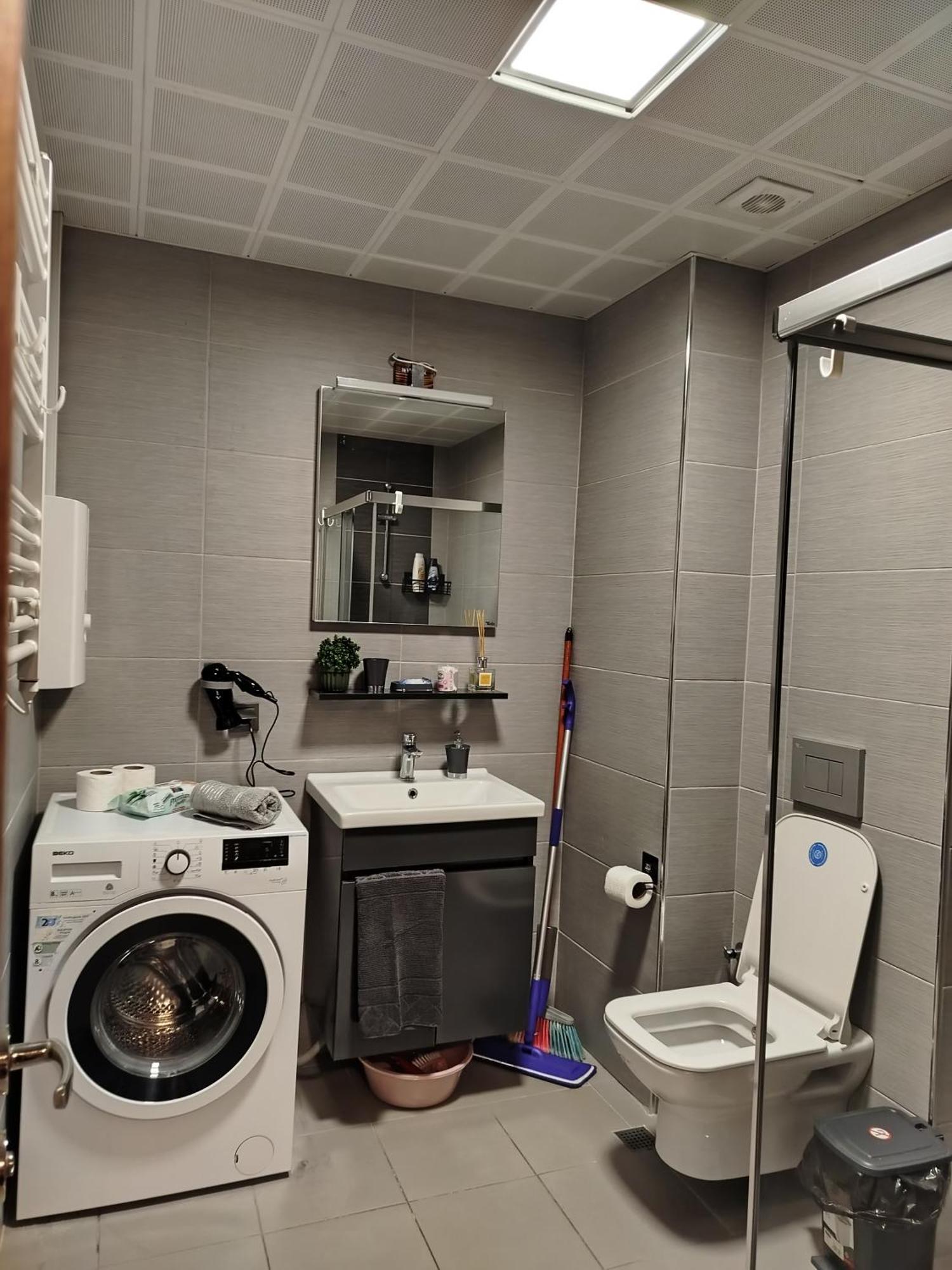 סקופיה 18Th & 16H Floor Secure Luxury Condos With Pool & Fitness Included In Price מראה חיצוני תמונה